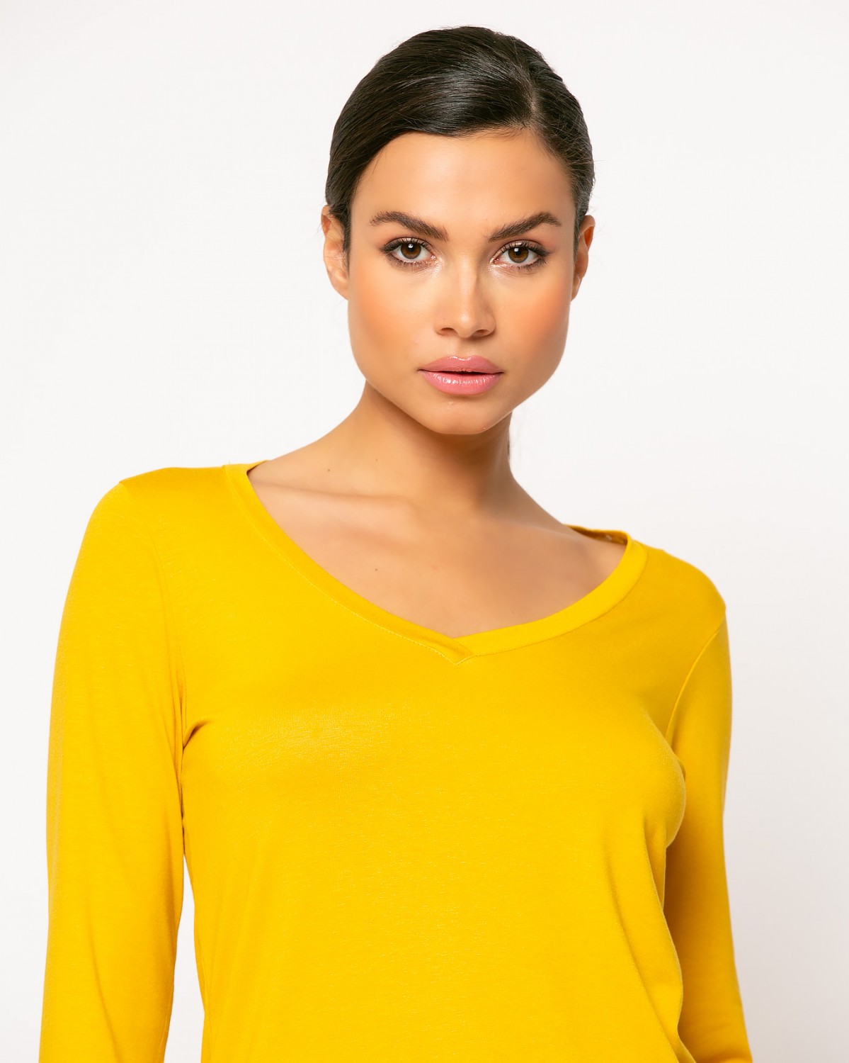 Μπλουζάκι μακρυμάνικο με "V" Μουσταρδί