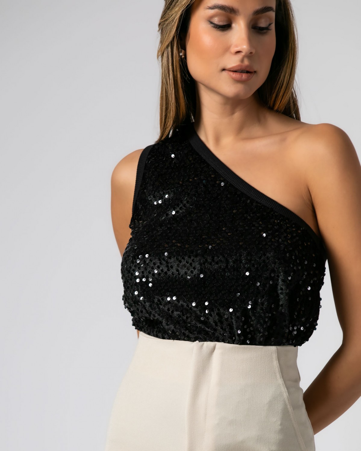 Μπλούζα αμάνικη παγιέτα με έναν ώμο Μαύρο 