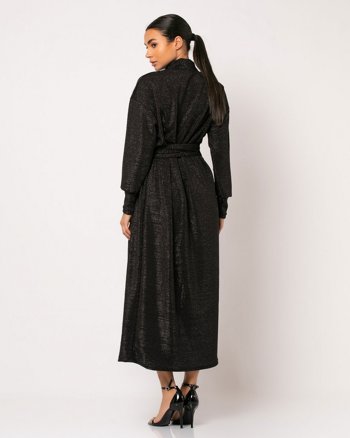Φόρεμα maxi μακρυμάνικο με κλειστό λαιμό λούρεξ Μαύρο 