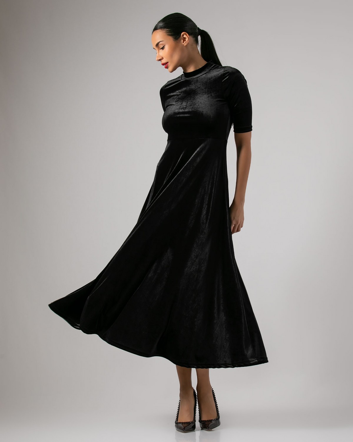 Φόρεμα βελουτέ κοντομάνικο ζιβάγκο σε A γραμμή 3/4 Μαύρο 