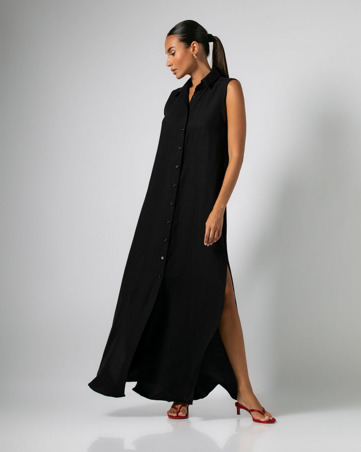 Φόρεμα maxi σεμιζιέ αμάνικο με ζώνη Μαύρο 