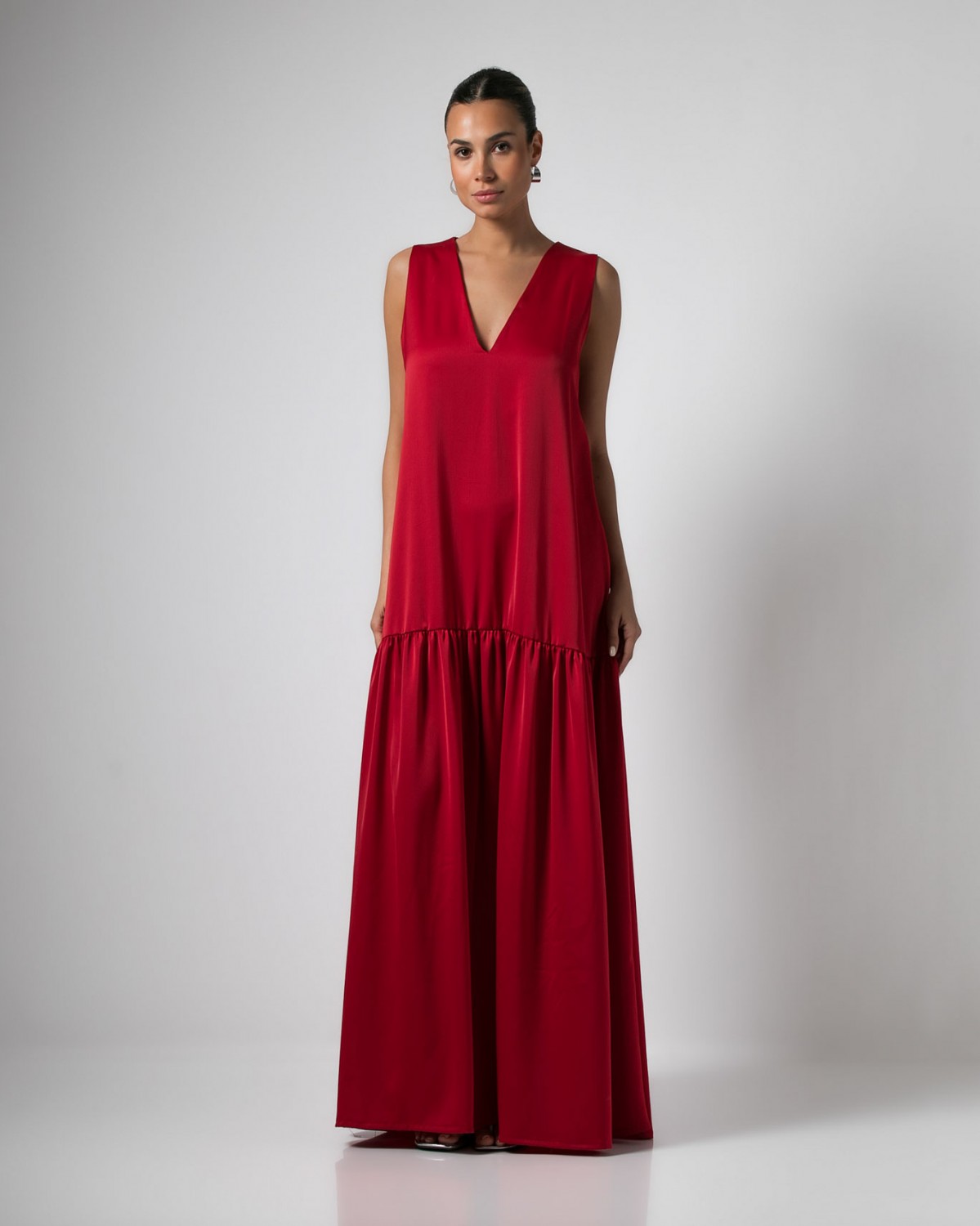 Φόρεμα maxi αμάνικο με "V", βολάν και ζώνη Κόκκινο 