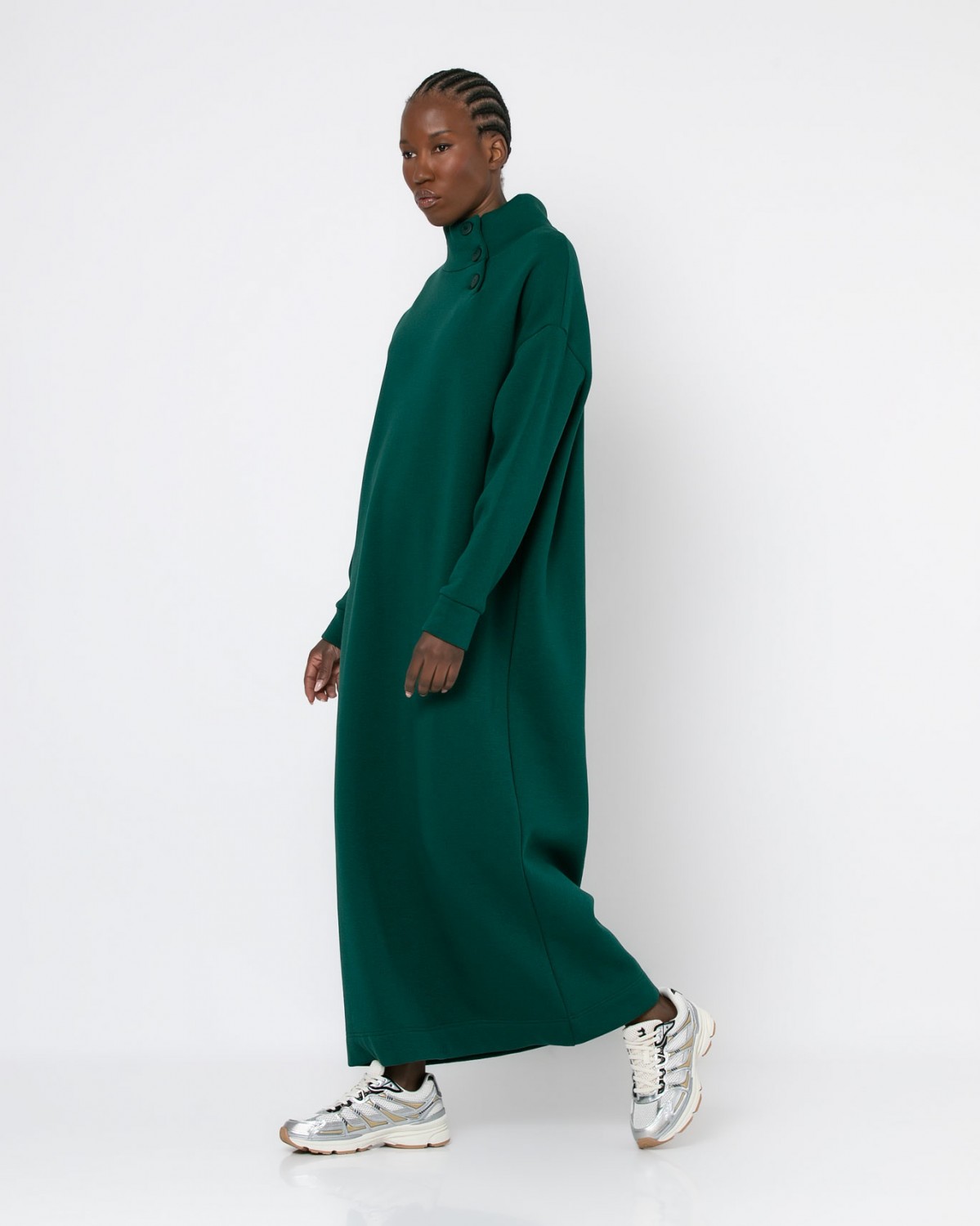 Φόρεμα φούτερ χνούδι maxi μακρυμάνικο με κλειστή λαιμόκοψη και κουμπιά Πράσινο-σκούρο