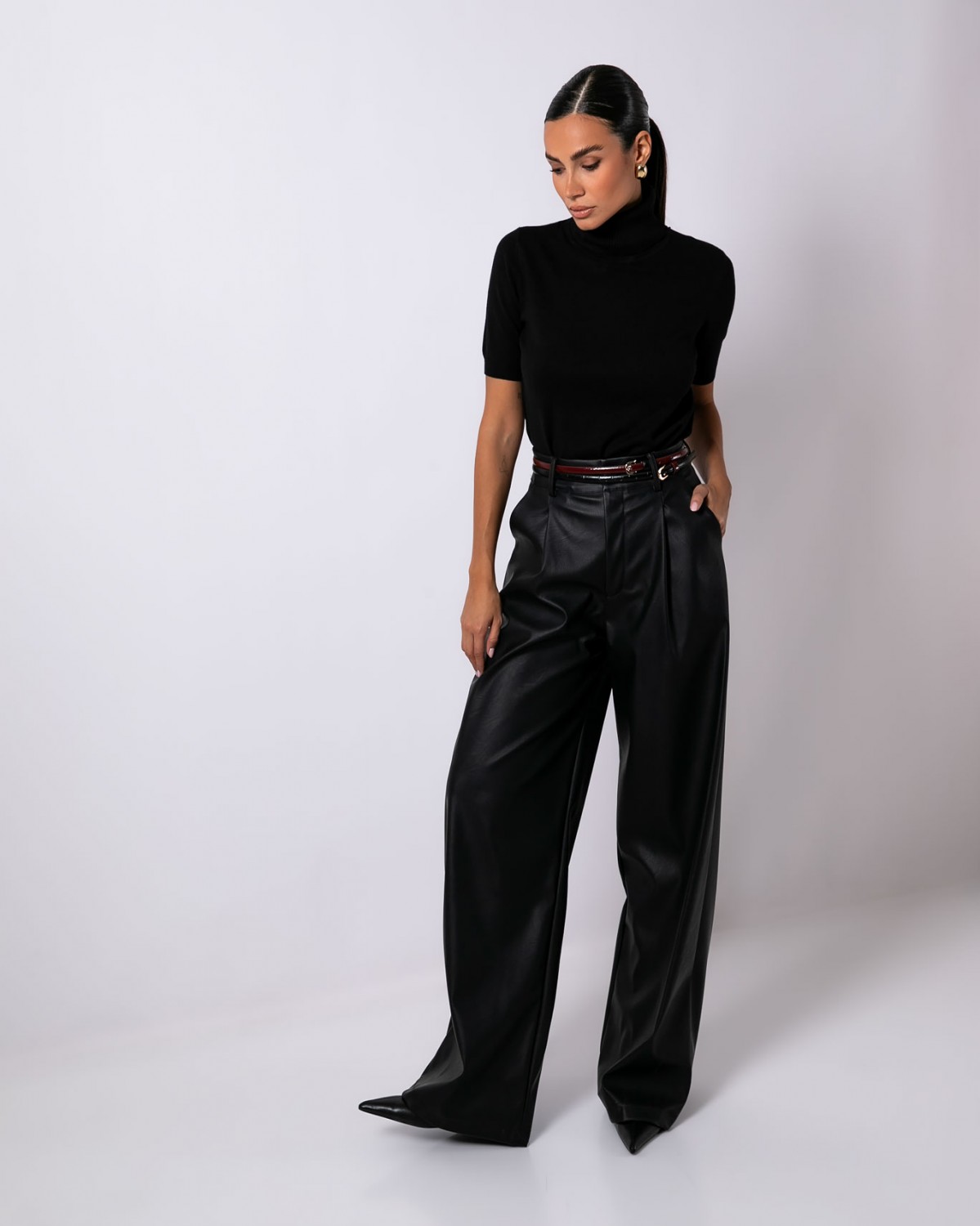 Παντελόνι ψηλόμεσο δερματίνη με πιέτες Μαύρο 