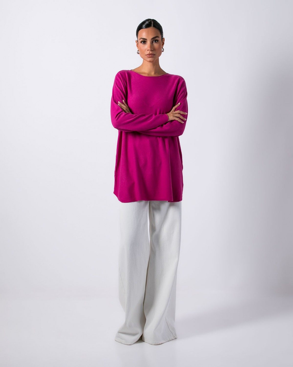 Μπλούζα μακρυμάνικη ψιλό πλεκτό απαλή υφή με ανοιχτή λαιμόκοψη, στρογγυλεμένη στο τελείωμα Φούξια   