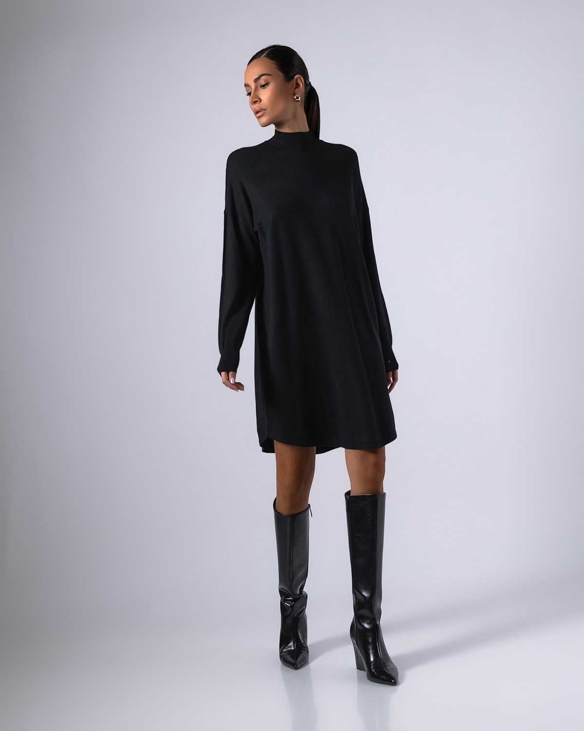 Φόρεμα ψιλό πλεκτό με κλειστό λαιμό Μαύρο 