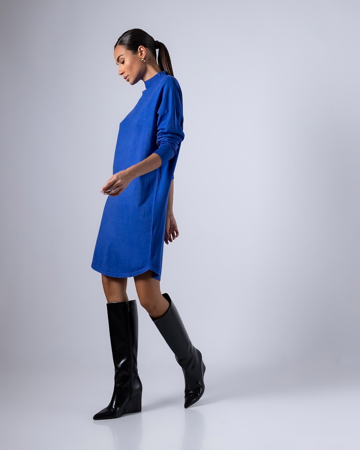 Φόρεμα ψιλό πλεκτό με κλειστό λαιμό Μπλε ρουά 