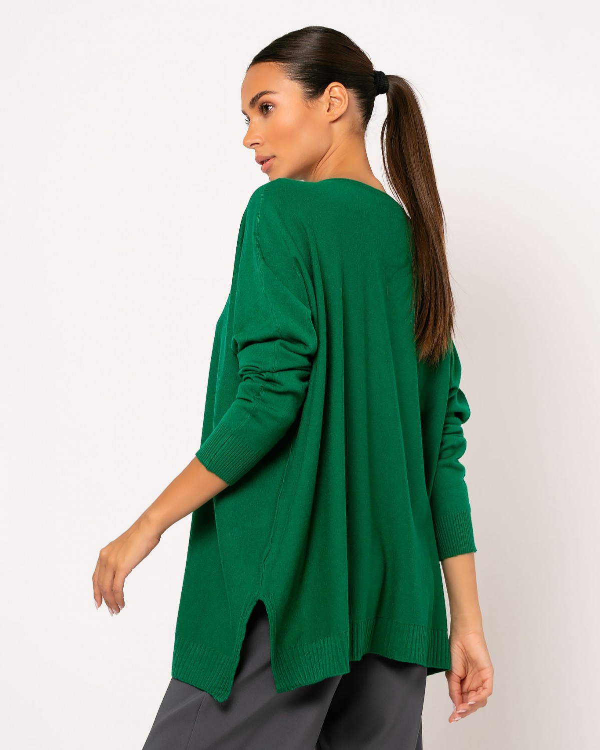 Μπλούζα μακρυμάνικη ψιλό πλεκτό απαλή υφή oversized με άνοιγμα στο πλάι Πράσινο 