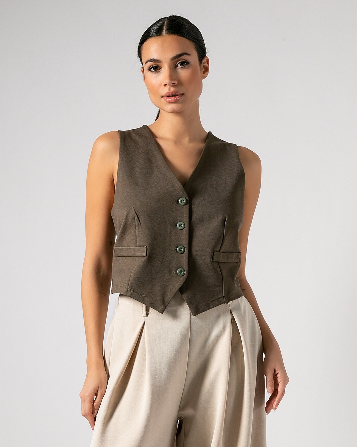 Γιλέκο σε ελαστικό ύφασμα Χακί 