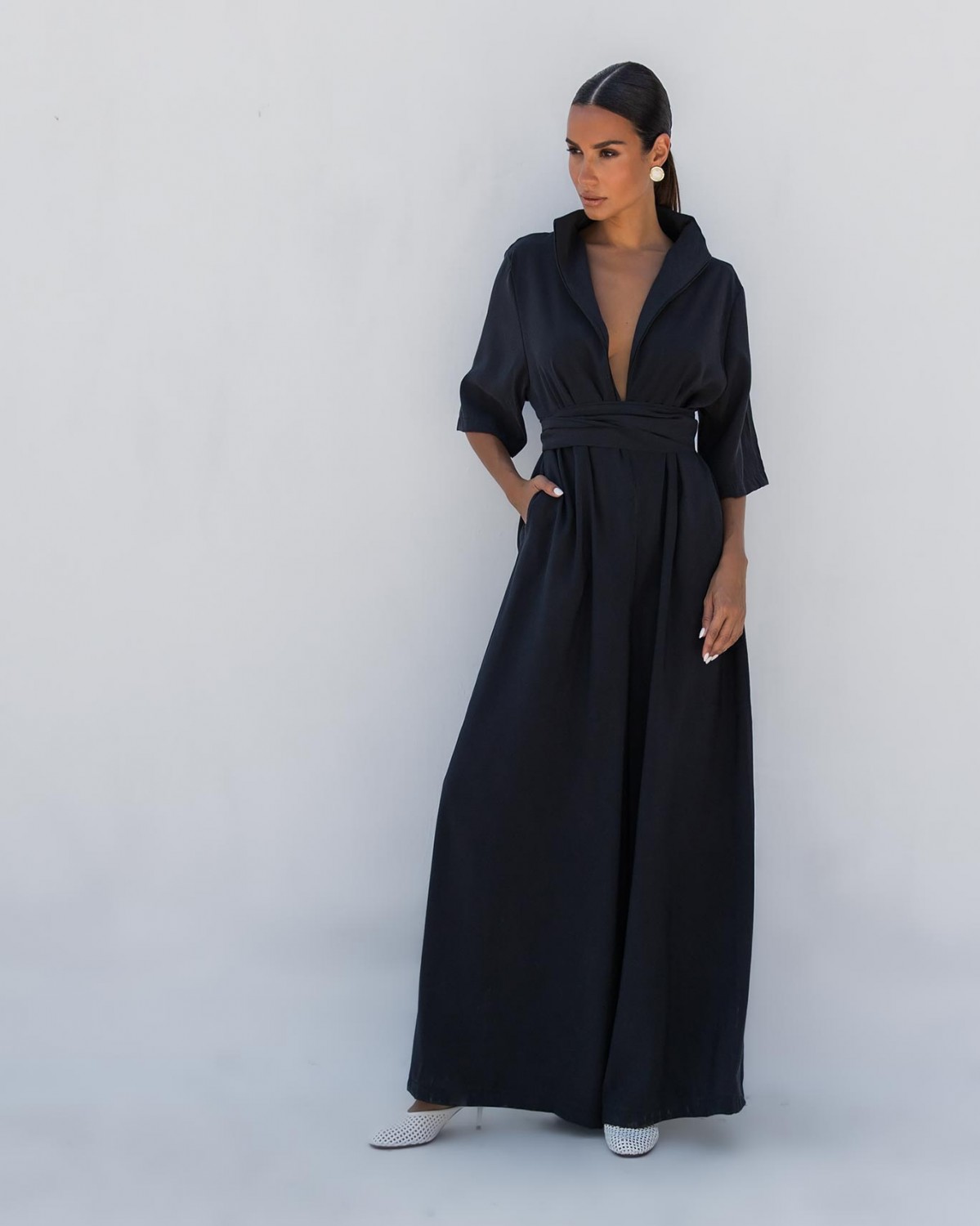 Φόρμα ολόσωμη κοντομάνικη με φερμουάρ και ζώνη Black 