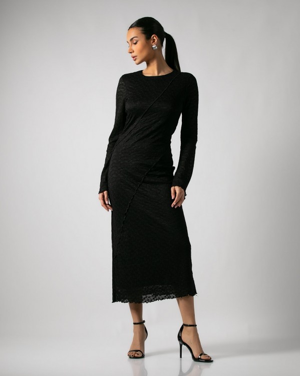 Φόρεμα maxi μακρυμάνικο σε ελαστική δαντέλα με καμπάνα μανίκι Μαύρο 